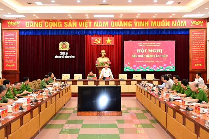 Hội nghị Ban Chấp hành Đảng bộ CATP lần thứ V: Triển khai quyết liệt, hiệu quả các nhiệm vụ bảo đảm ANTT, đóng góp vào sự phát triển kinh tế - xã hội thành phố